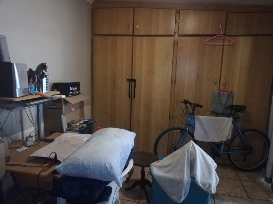 5 Bedroom Property for Sale in Stilfontein Ext 3 North West